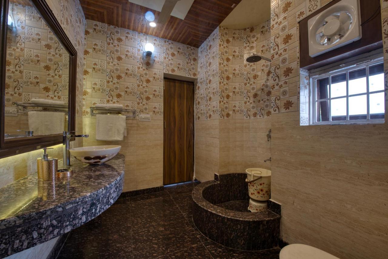 Sunahari Bagh - Pool Farm Retreat @ Gurgaon Bagian luar foto