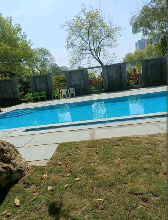 Sunahari Bagh - Pool Farm Retreat @ Gurgaon Bagian luar foto