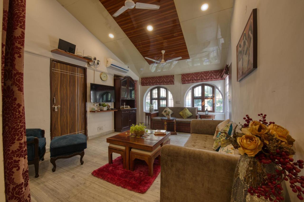 Sunahari Bagh - Pool Farm Retreat @ Gurgaon Bagian luar foto