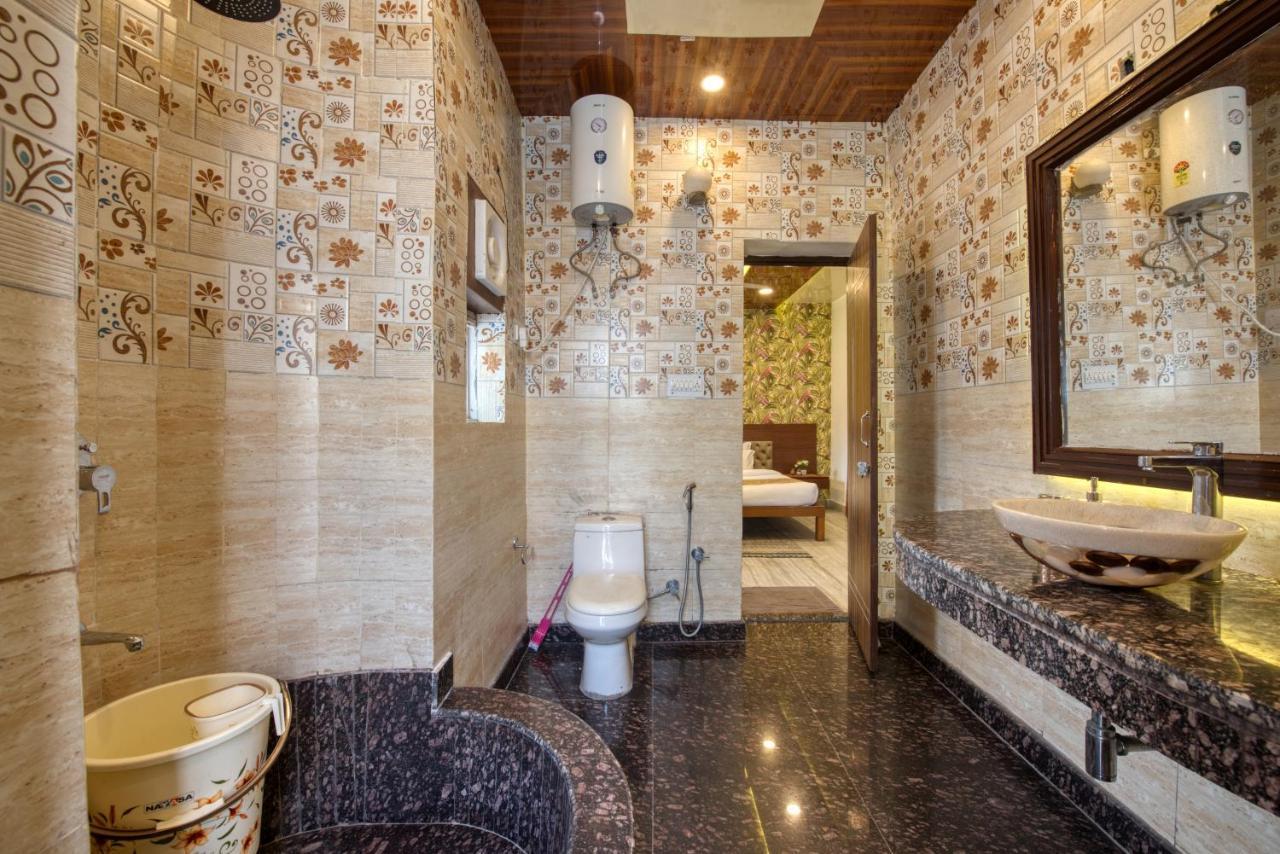 Sunahari Bagh - Pool Farm Retreat @ Gurgaon Bagian luar foto